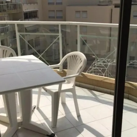 Calme Au Coeur De Cavalaire, Climatise Avec Terrasse, Parking Et Toutes Commodites - Fr-1-100-233 Cavalaire-sur-Mer