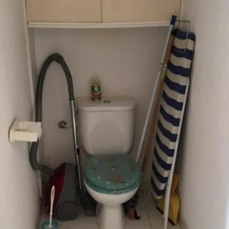Apartment Calme Au Coeur De Cavalaire, Climatise Avec Terrasse, Parking Et Toutes Commodites - Fr-1-100-233